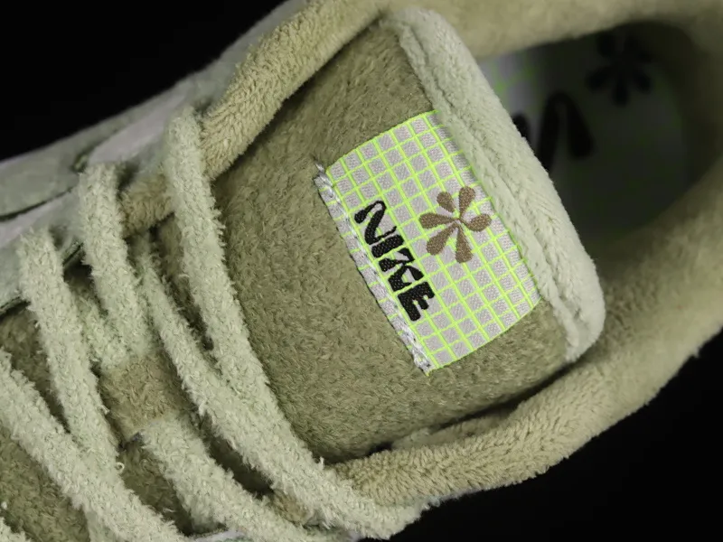 All categories Nk SB Dunk series Nk SB Dunk Low low-top sneakers C version Nk SB Dunk Low wool white green SB low-top sports and leisure sneakers DQ7579-300